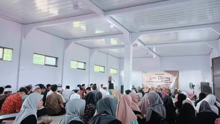 Memperingati PERISTIWA ISRA MI’RAJ Bersama Siswa-siswi MA AL-IHSAN KRIAN